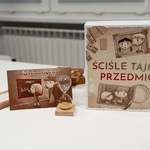 gra edukacyjna w Izbie Pamięci.jpg