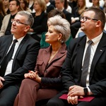 Pani Podlaski Kurator Oświaty_ zastępca Wiceprezydenta Białegostoku oraz Dyrektor VII LO.jpg