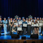 uczestnicy konkursu z jury.jpg
